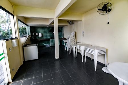 Apartamento à venda com 86m², 3 quartos e 2 vagas Apartamento à venda com 86m², 3 quartos e 2 vagasÁrea comum - Churrasqueira