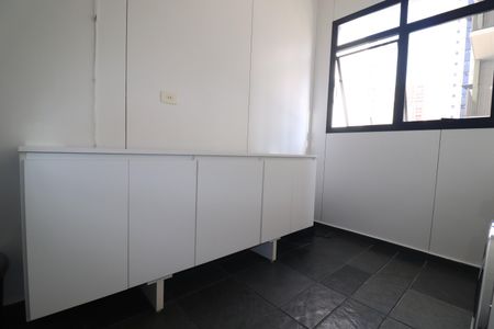 Apartamento à venda com 176m², 3 quartos e 2 vagasÁrea de Serviço