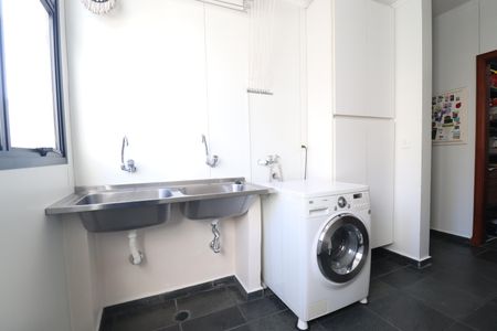 Apartamento à venda com 176m², 3 quartos e 2 vagasÁrea de Serviço