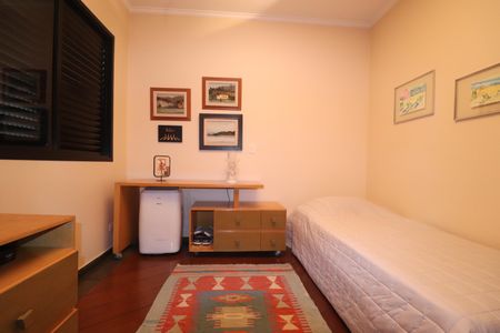 Apartamento à venda com 176m², 3 quartos e 2 vagasQuarto 2