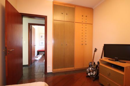 Apartamento à venda com 176m², 3 quartos e 2 vagasQuarto 2
