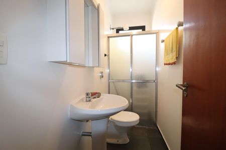 Apartamento à venda com 176m², 3 quartos e 2 vagasBanheiro de serviço