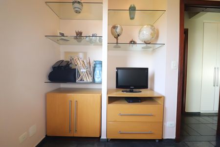 Apartamento à venda com 176m², 3 quartos e 2 vagasQuarto 3