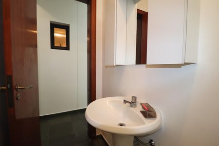 Apartamento à venda com 176m², 3 quartos e 2 vagasBanheiro de serviço