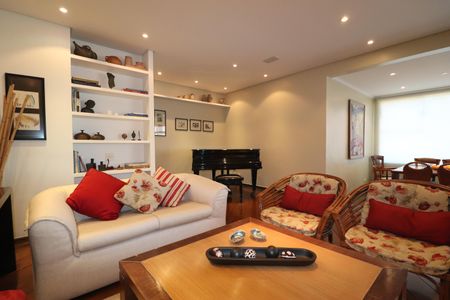 Apartamento à venda com 176m², 3 quartos e 2 vagasSala