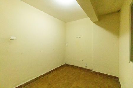 Quarto de casa à venda com 3 quartos, 250m² em Vila Antonieta, São Paulo