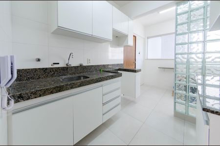 Apartamento à venda com 75m², 2 quartos e sem vaga Apartamento à venda com 75m², 2 quartos e sem vagaCozinha