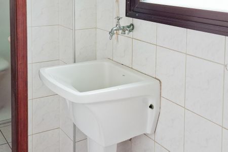 Apartamento para alugar com 70m², 2 quartos e 1 vagaÁrea de Serviço