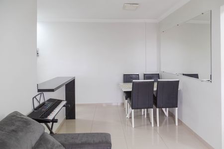 Sala de apartamento à venda com 2 quartos, 48m² em Jardim Santa Cecilia, Guarulhos