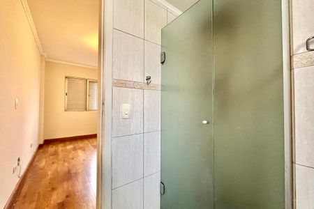 Apartamento à venda com 65m², 2 quartos e 1 vaga Apartamento à venda com 65m², 2 quartos e 1 vagaBanheiro da Suíte
