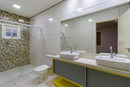 Casa para alugar com 400m², 5 quartos e 6 vagas