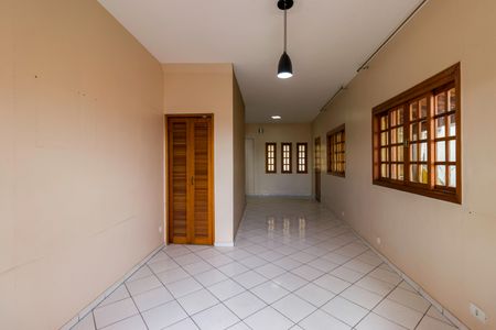 Casa para alugar com 400m², 5 quartos e 6 vagas