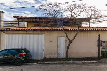 Casa para alugar com 400m², 5 quartos e 6 vagas
