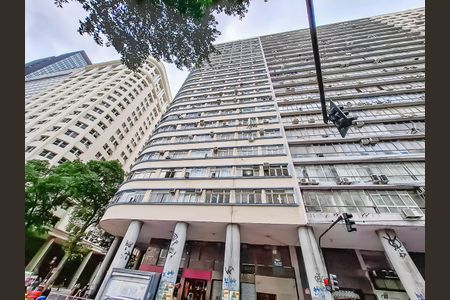 Studio à venda com 29m², 1 quarto e sem vaga Studio à venda com 29m², 1 quarto e sem vagaFachada