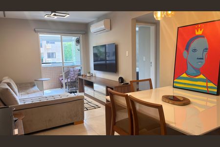 Apartamento para alugar com 62m², 2 quartos e 1 vagaSala