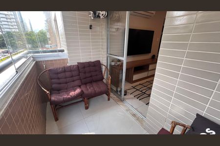 Apartamento para alugar com 62m², 2 quartos e 1 vagaVaranda