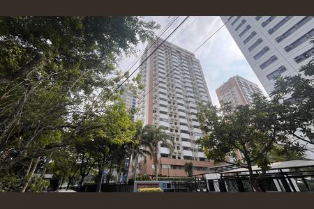 Apartamento para alugar com 62m², 2 quartos e 1 vagaFachada
