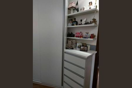 Casa à venda com 70m², 2 quartos e 2 vagas