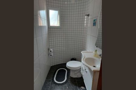 Casa à venda com 70m², 2 quartos e 2 vagas