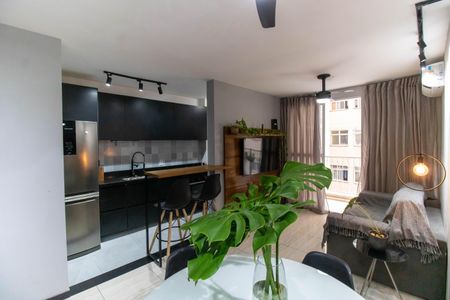 Apartamento à venda com 60m², 2 quartos e 1 vagaSala