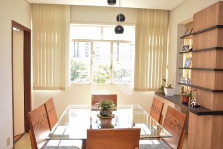 Apartamento à venda com 158m², 4 quartos e 1 vaga