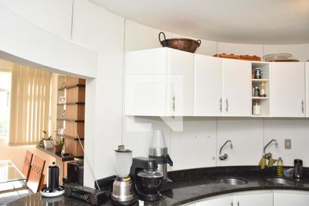 Apartamento à venda com 158m², 4 quartos e 1 vaga