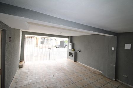 Casa à venda com 100m², 2 quartos e 2 vagasGaragem