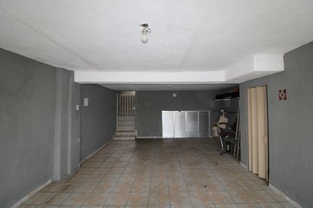 Casa à venda com 100m², 2 quartos e 2 vagasGaragem