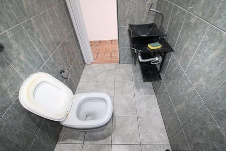 Casa à venda com 100m², 2 quartos e 2 vagasBanheiro