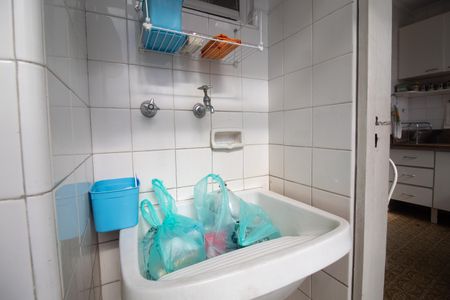 Apartamento para alugar com 78m², 2 quartos e 1 vagaÁrea de Serviço