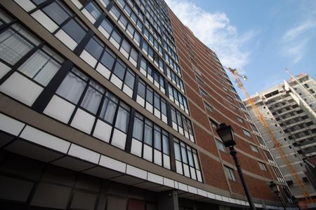 Apartamento para alugar com 78m², 2 quartos e 1 vagaFachada