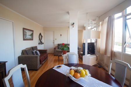 Apartamento para alugar com 78m², 2 quartos e 1 vagaSala