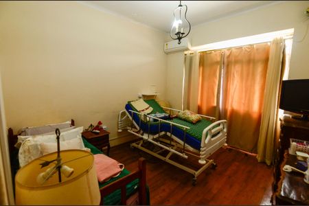 Casa à venda com 370m², 3 quartos e 1 vagaQuarto 1