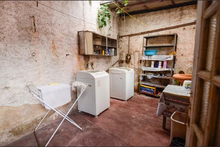 Casa à venda com 370m², 3 quartos e 1 vagaÁrea de Serviço