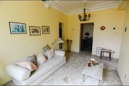 Casa à venda com 370m², 3 quartos e 1 vagaSala