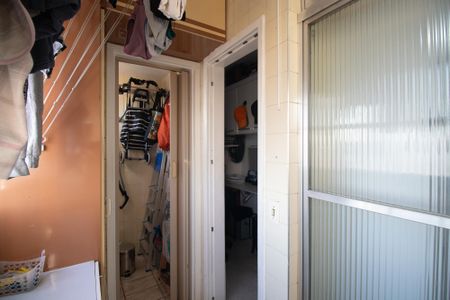 Apartamento à venda com 69m², 3 quartos e 1 vagaÁrea de Serviço