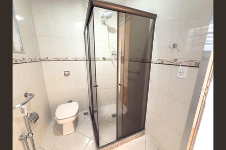 Apartamento à venda com 90m², 2 quartos e 2 vagas Apartamento à venda com 90m², 2 quartos e 2 vagasBanheiro Social