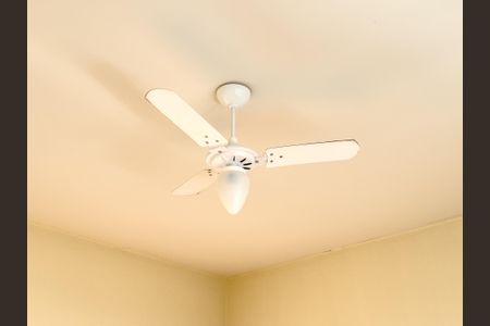 Apartamento à venda com 90m², 2 quartos e 2 vagas Apartamento à venda com 90m², 2 quartos e 2 vagasQuarto 1