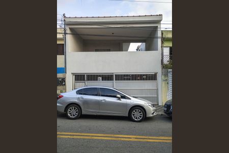 Casa à venda com 222m², 3 quartos e 4 vagasFachada