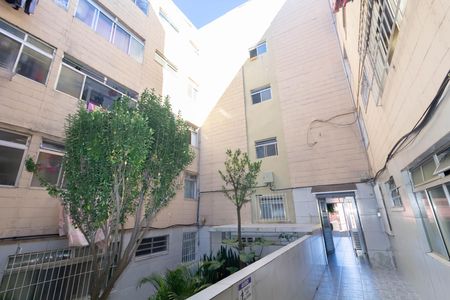 Apartamento à venda com 48m², 3 quartos e sem vaga Apartamento à venda com 48m², 3 quartos e sem vagaÁrea comum