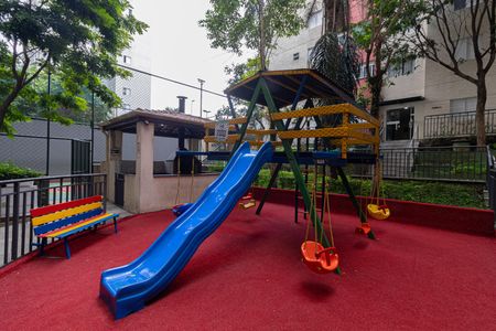 Apartamento à venda com 46m², 2 quartos e sem vaga Apartamento à venda com 46m², 2 quartos e sem vagaÁrea Comum - Playground