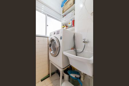 Apartamento à venda com 46m², 2 quartos e sem vaga Apartamento à venda com 46m², 2 quartos e sem vagaCozinha e Área de Serviço