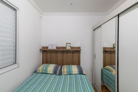 Quarto 1 de apartamento à venda com 2 quartos, 46m² em Vila Talarico, São Paulo