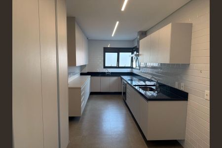 Apartamento à venda com 207m², 3 quartos e 4 vagas