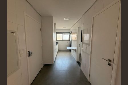 Apartamento à venda com 207m², 3 quartos e 4 vagas