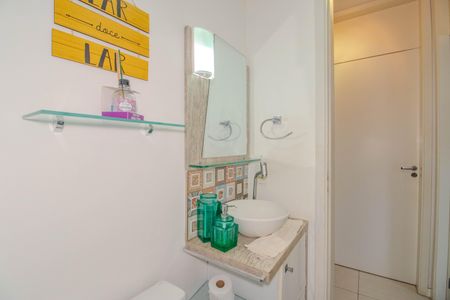 Apartamento à venda com 63m², 2 quartos e 1 vaga Apartamento à venda com 63m², 2 quartos e 1 vagaBanheiro