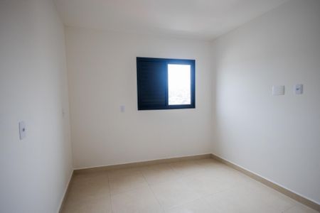 Quarto 2 de apartamento à venda com 2 quartos, 56m² em Jardim Utinga, Santo André