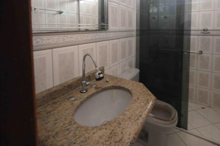 Apartamento para alugar com 220m², 3 quartos e 2 vagasBanheiro da Suite