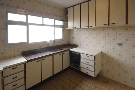 Apartamento para alugar com 220m², 3 quartos e 2 vagasCozinha