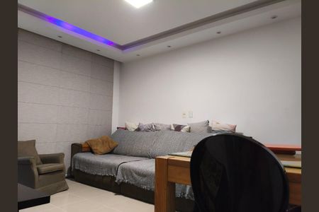 Apartamento à venda com 75m², 2 quartos e 1 vagaSala